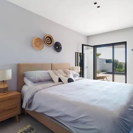 Villa Casa Christina Silver Coast - Luxury With Heated Pool