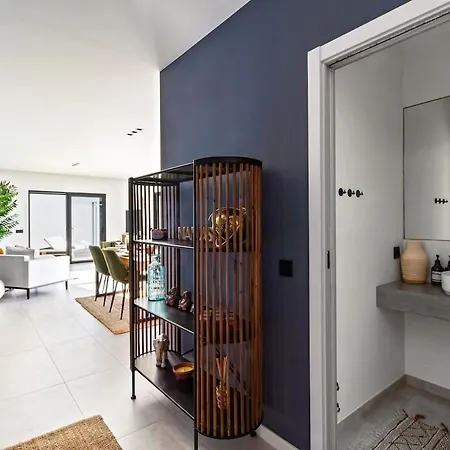 Villa Casa Christina Silver Coast - Luxury With Heated Pool *