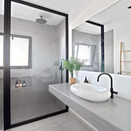 Casa Christina Silver Coast - Luxury With Heated Pool *