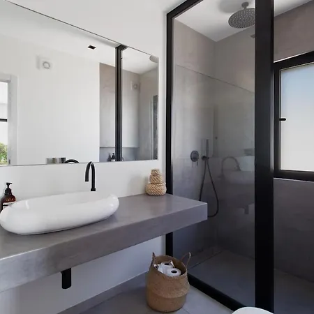 Casa Christina Silver Coast - Luxury With Heated Pool Villa